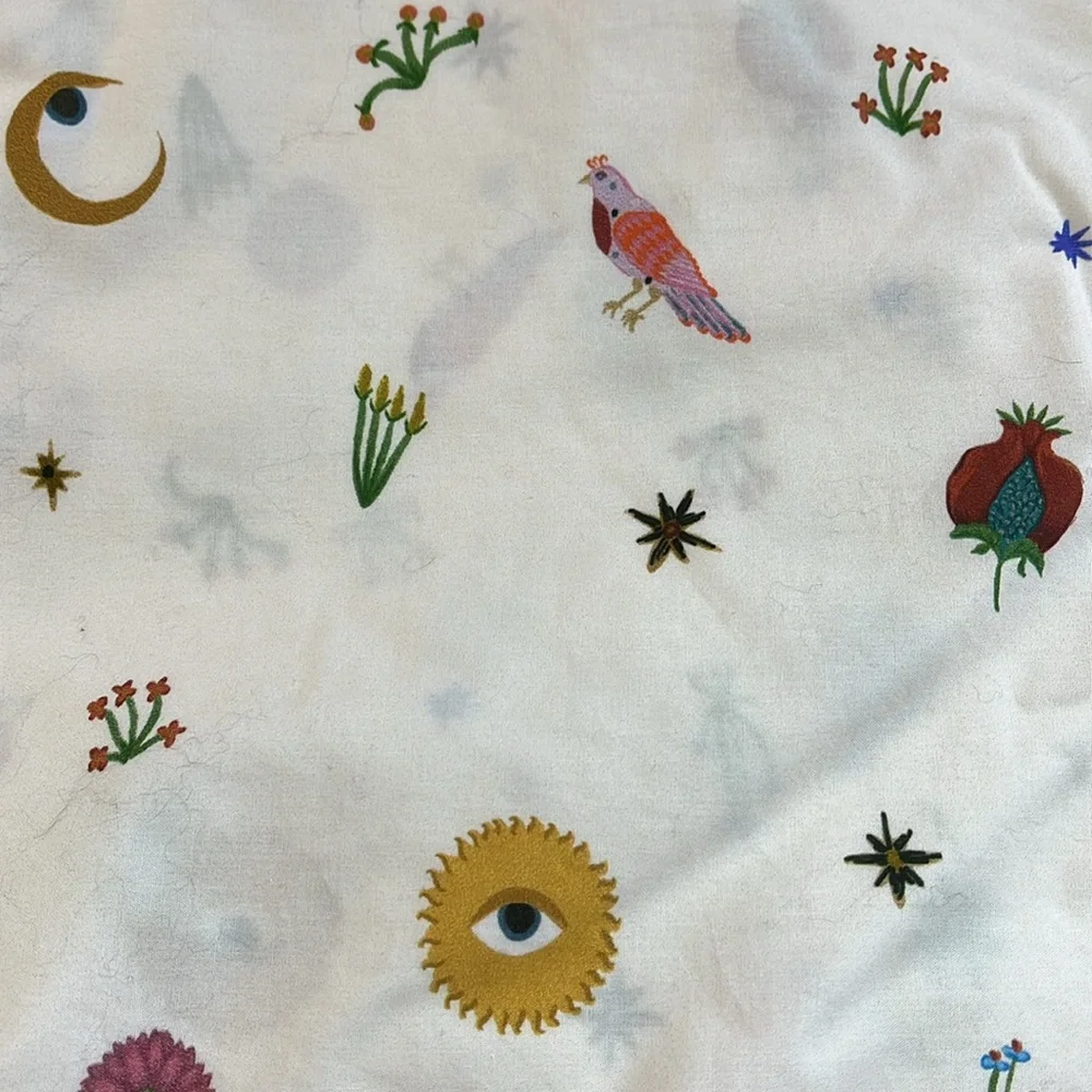 Anthropologie Junioer 1 flat sheet new out of package Floral and Bird  full_2